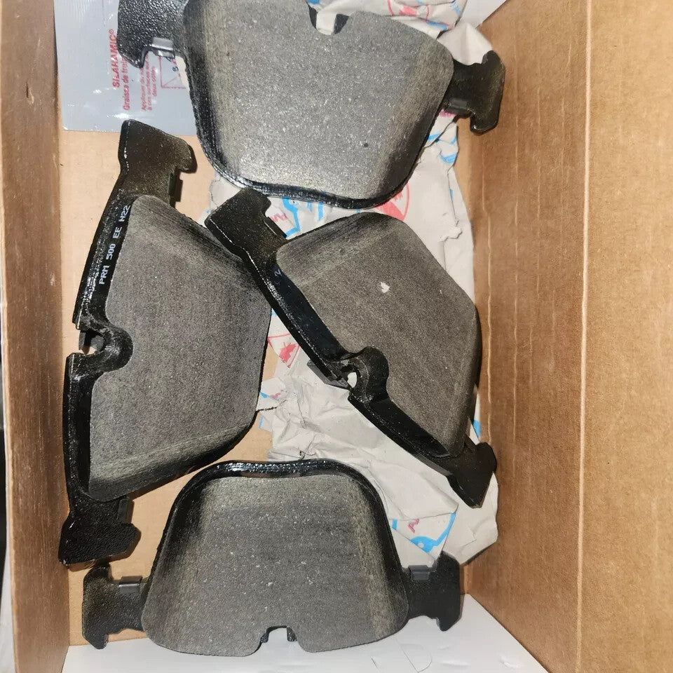 Replacement Rear Semi-Metallic Disc Brake Pads for BMW X5 X6 750Li M3 750i 650i, AmeriPro – a box of brake pads and a pair of brake pads