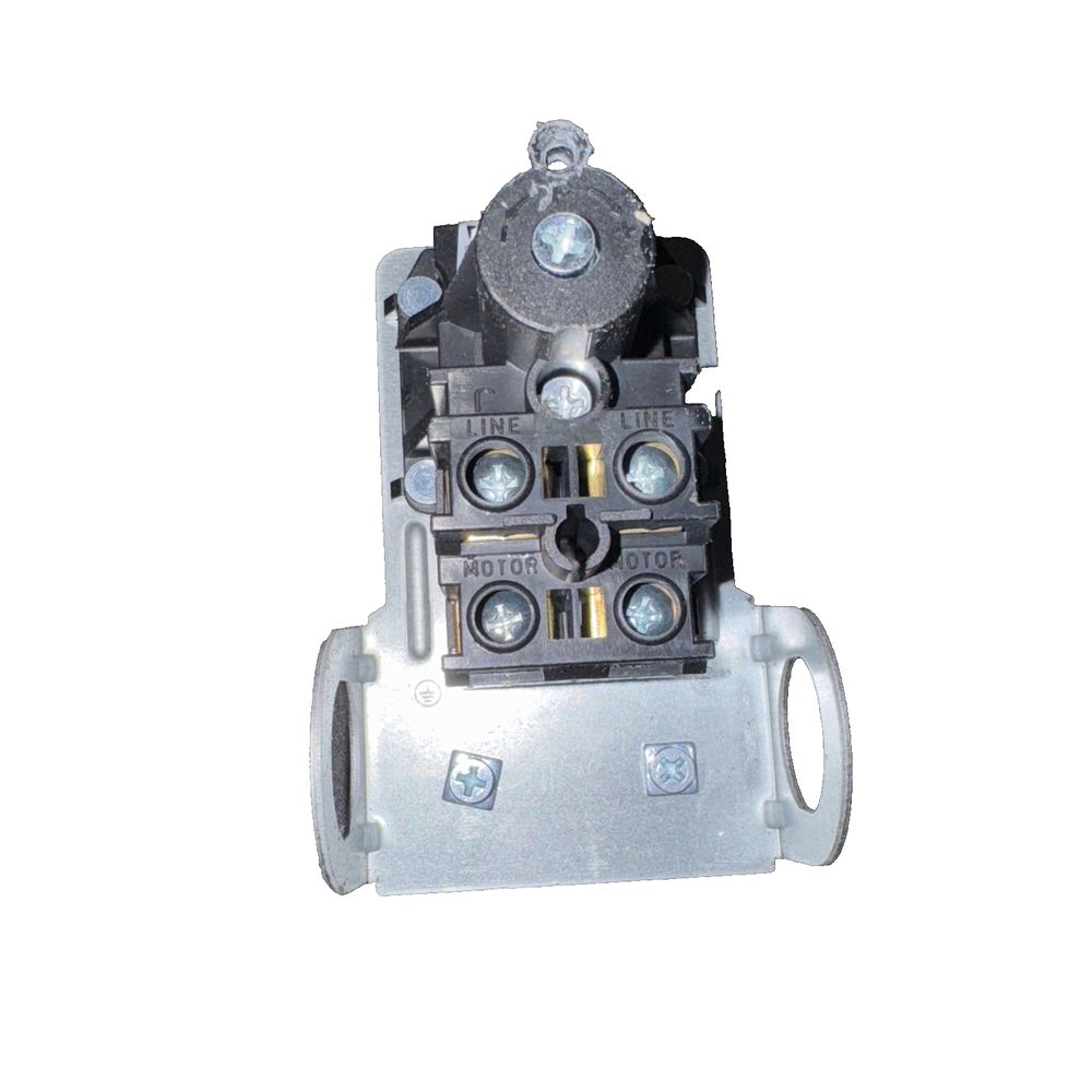 Quincy Pressure Switch Replacement - 2023710128 Condor – a close up view of a valve