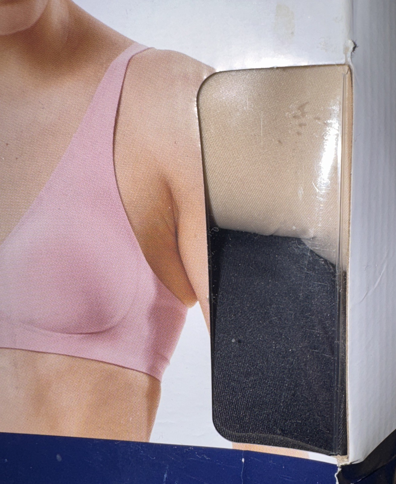 Splendid Gel Bonded Plunge Bra 2 Pack Colors: Beige / Black - Size large