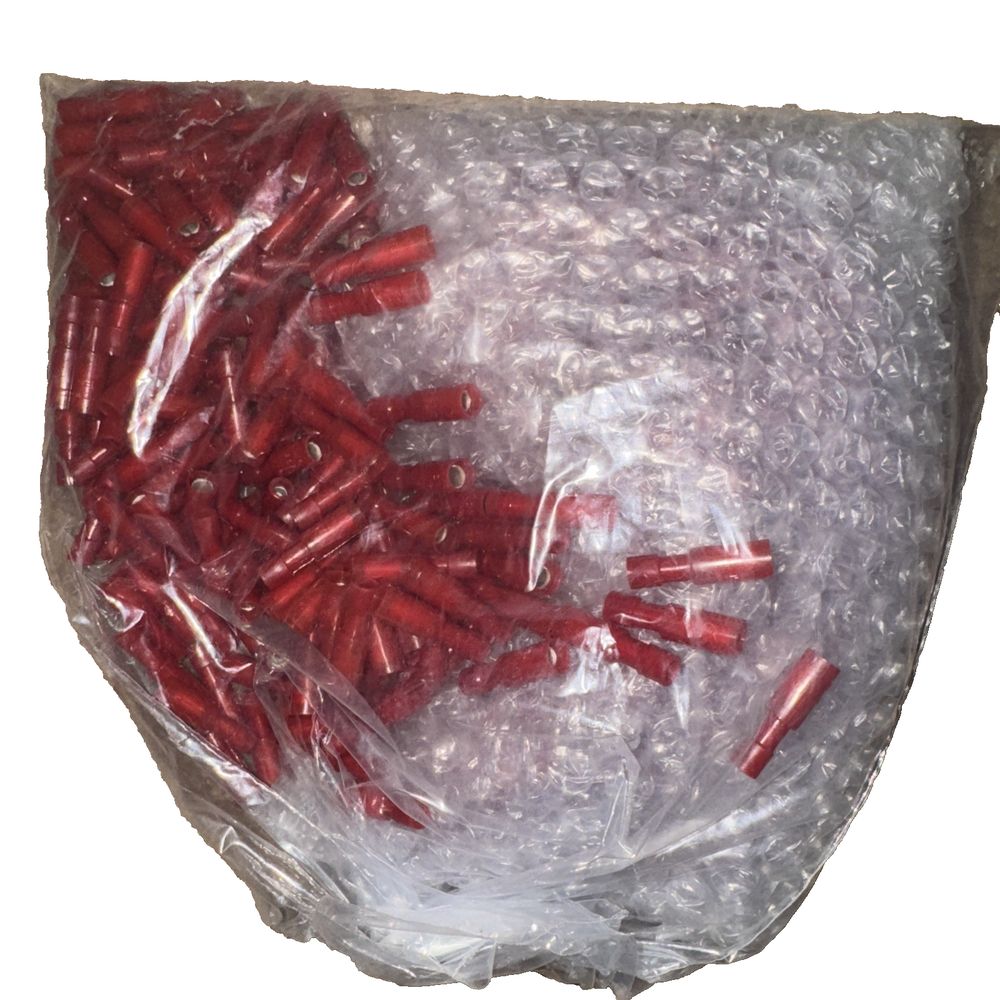 81F-156-NBL-A 3M Nylon Insulated with Insulation Grip Bullet Style 500 pack – a bag of red plastic nails on a white background