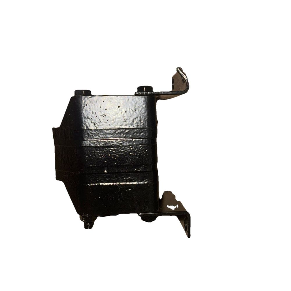 BENDPAK 5590103 HYDRAULIC FLOW DIVIDER, DaveyDooDeals – a black and white stove with a handle