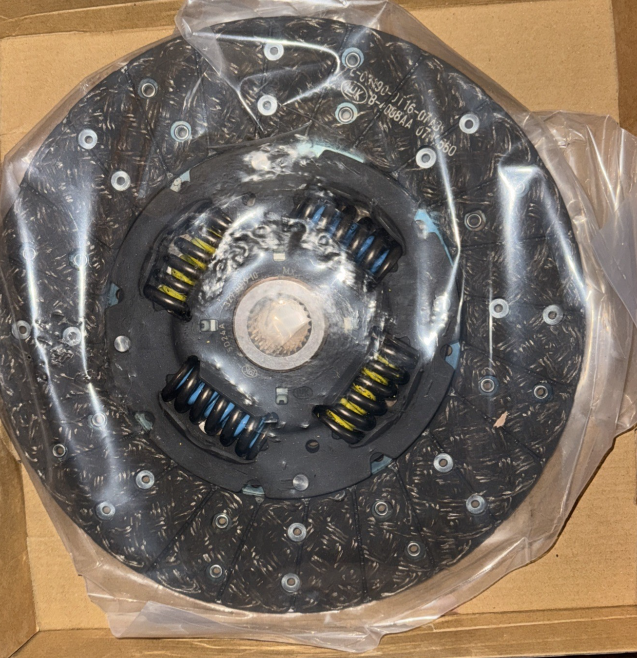 Luk Clutch Disc Friction Plate Corvette C6 6.0L LS2 6.2L LS3 329001910