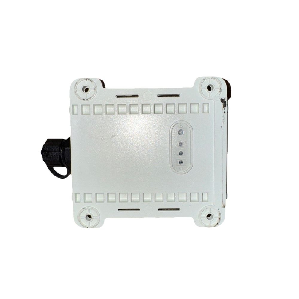 TLW2-12B Hardwired trailer tracker with large internal battery and BLE 5.0, DaveyDooDeals – a white plastic enclosure with a latch and latch