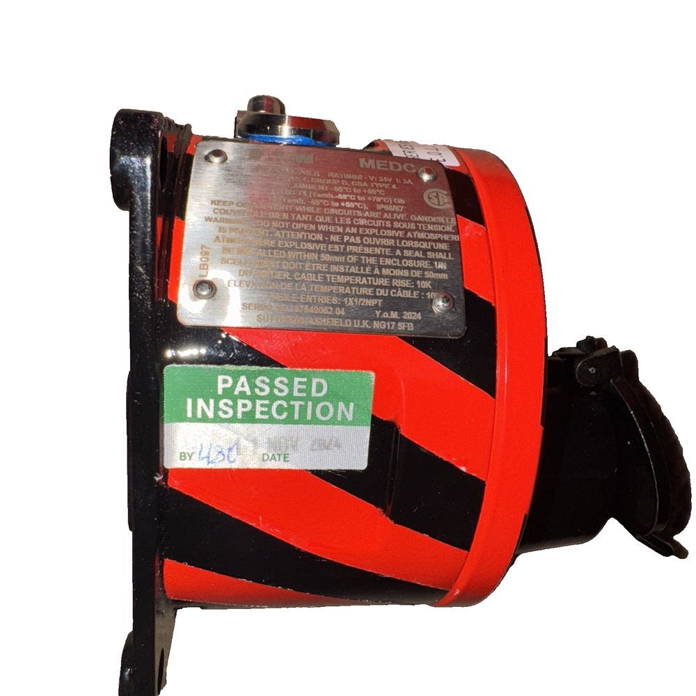 SM87PBLD Eaton Fire Alarm Call Point Range – a red and black electric motor with a white background