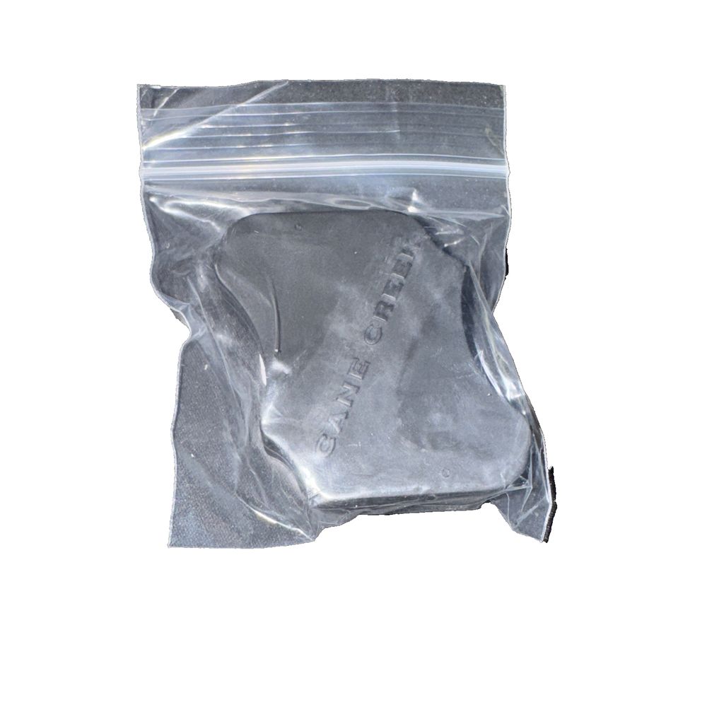 CaneCreek 3G Elastomer Short Firm Black #7 (Clear Bagged) – a bag of silver foil