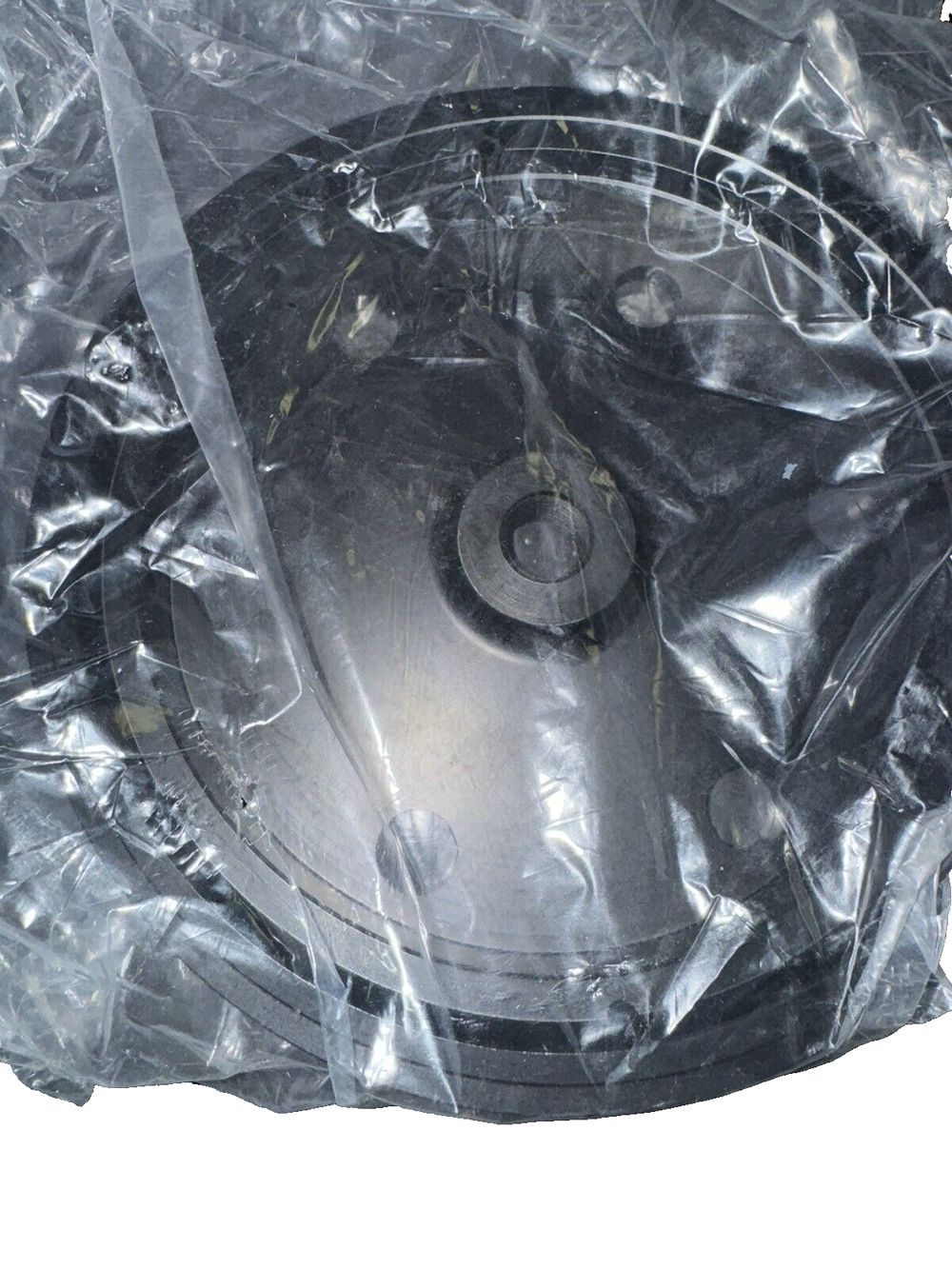 3164780 Crankshaft Rear Main Seal & Wear Sleeve Installer & Remover, Unbranded – a plastic bag with a plastic lid