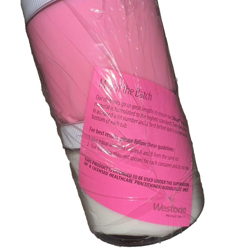 Pink Silicast 525G, DaveyDooDeals – a pink cup with a white lid and a pink cup with a white lid