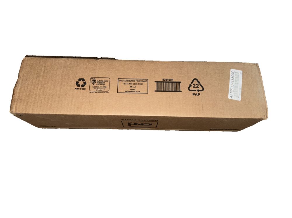 CNH Crop Lifter Kit 87298403 - Enhance Harvest Efficiency with Durable Lifters – a cardboard box with a recal and a recal