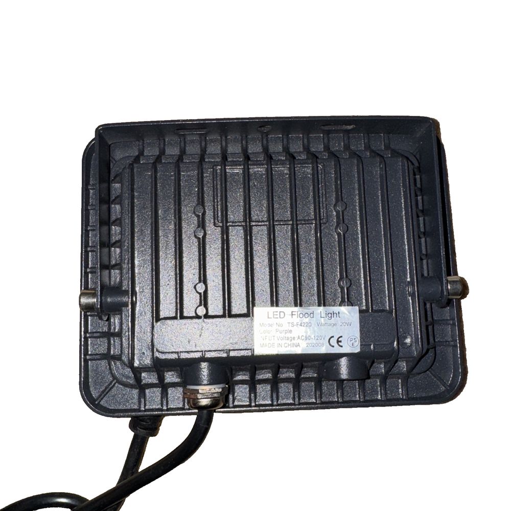 LED FLood Light TS04229, Unbranded – a black power supply box with a cord