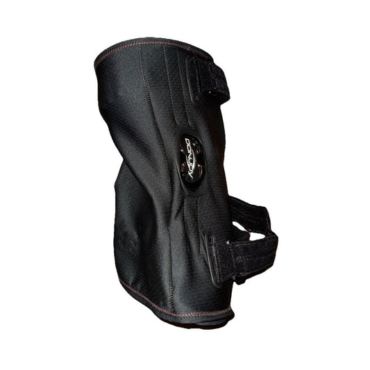 Donjoy Clima-Flex Knee Brace – a black leather holster with a red stitching