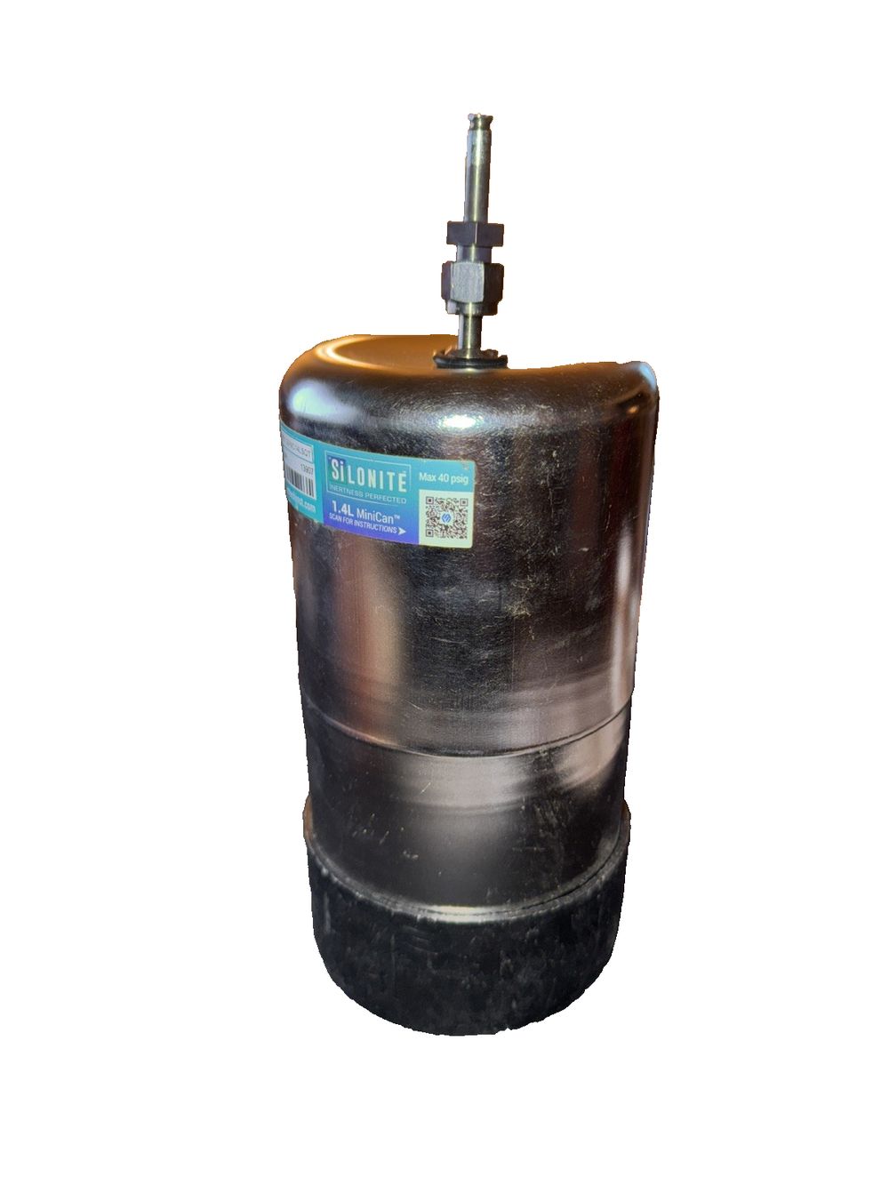 1.4L SC Soil Gas Can w/ MQT Valve (29-MC14LSQT), DaveyDooDeals – a black drum with a blue label on it