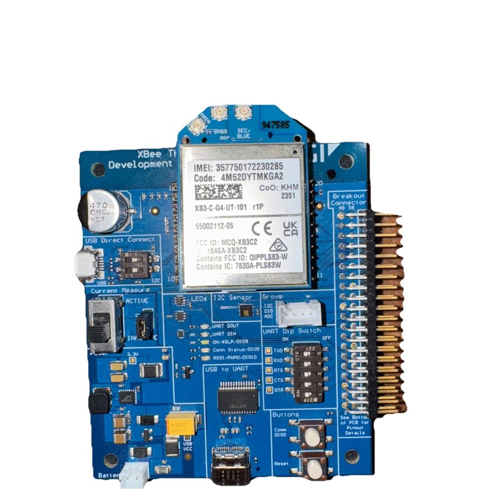Xbee 3 Global LTE Cat 1, AT&T, Dev Kit (Missing Cables), Digi – the ras board with a micro board attached to it