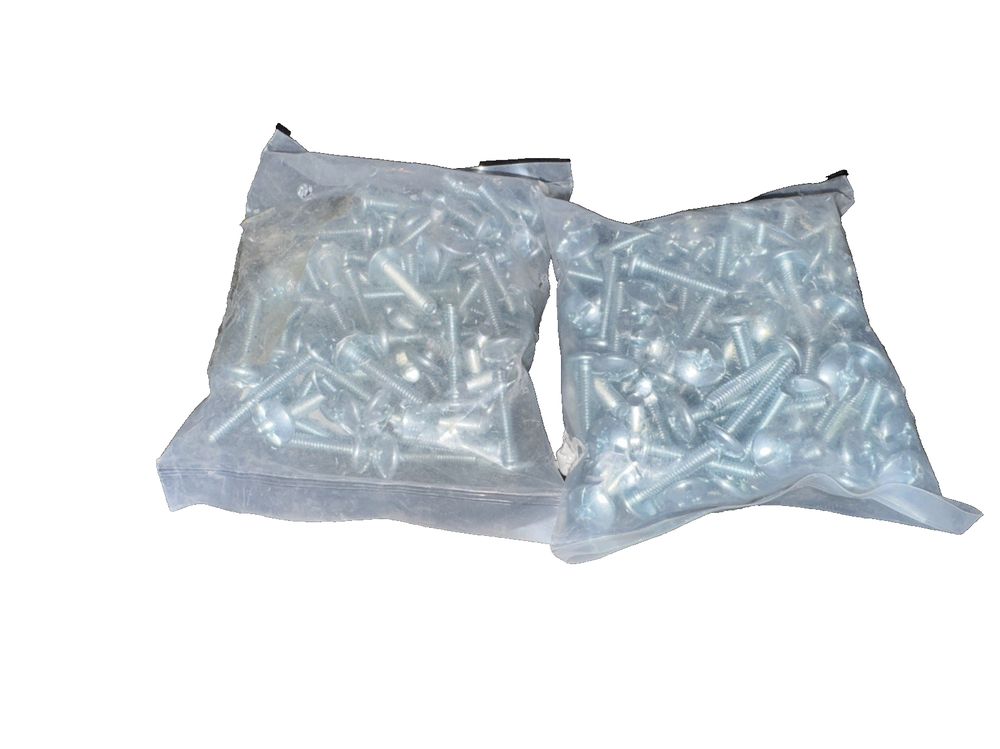 MACHINE BOLT 8-32X7/8" TRUSS HEAD 100pk Set of 2, Reliable – two bags of screws on a white background