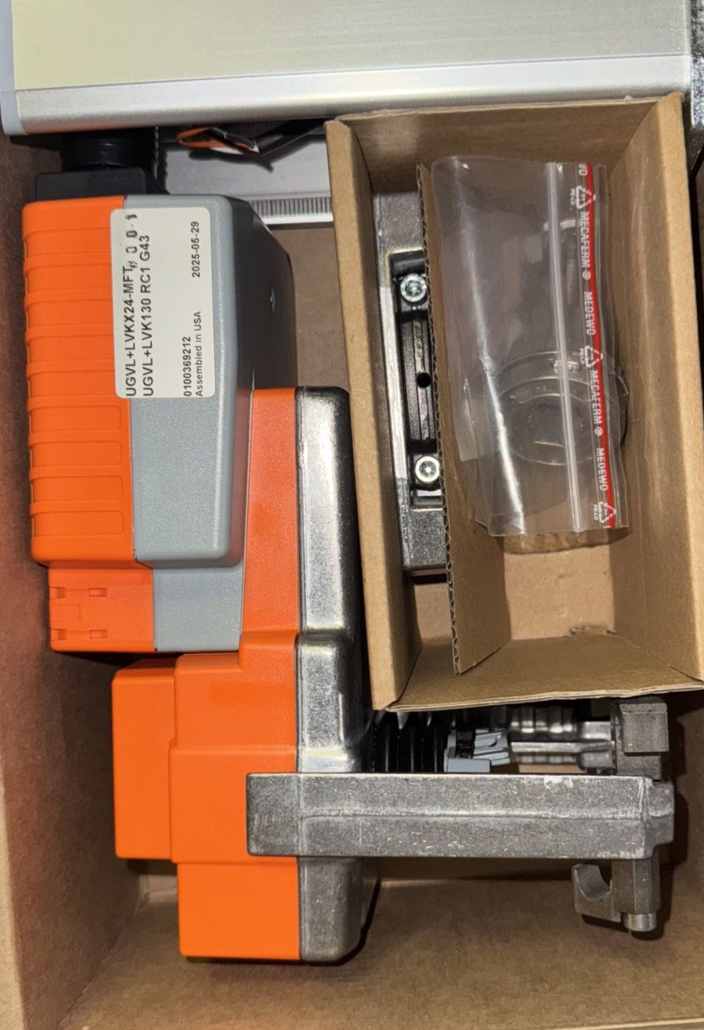 UGVL+SVKX24-MFT | Belimo | Control Valves, DaveyDooDeals – a box with a small device inside of it