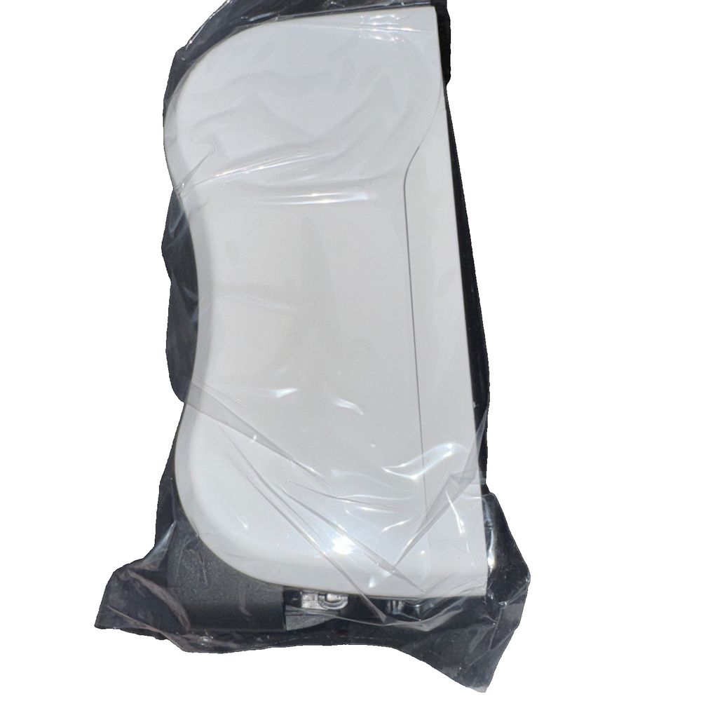SF970WHCL - RELY MANUAL SUMMIT FOAM SOAP - WHCL – a white plastic bag with a black plastic bag
