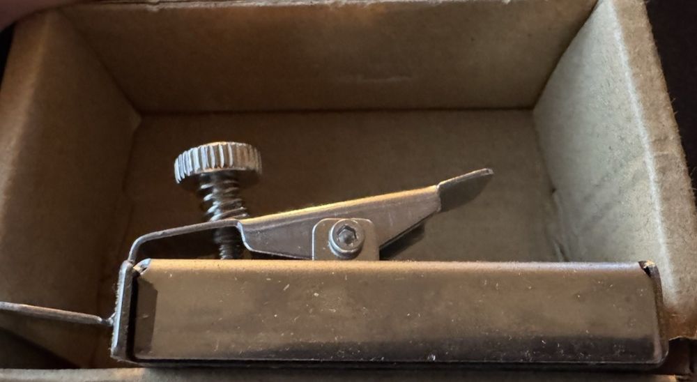 Magnetic Seam Guide for Sewing Machine with Clip – Perfect for Straight Seams, Unbranded – a small metal object in a box