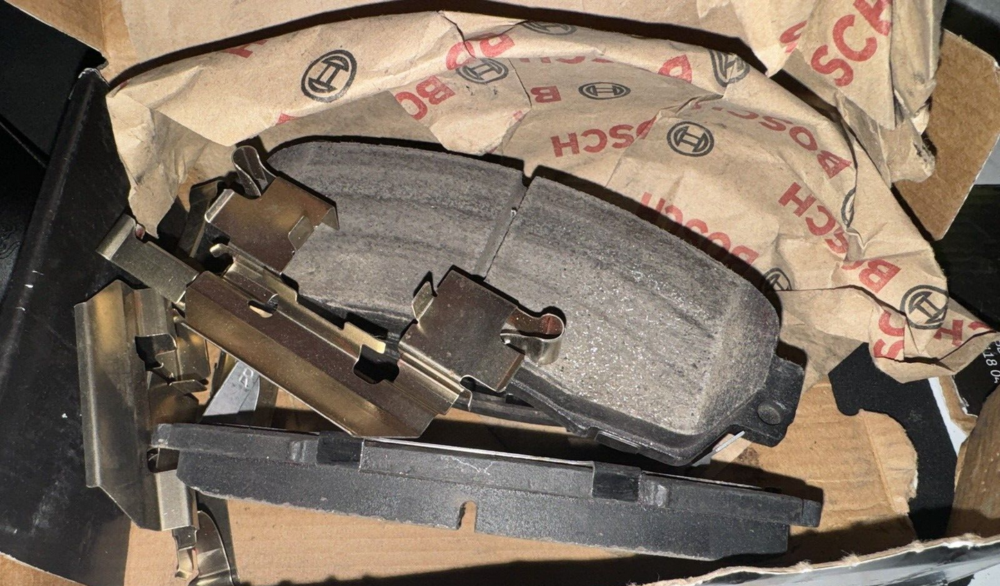 BOSCH BC1089 QuietCast Premium Ceramic Disc Brake Pad Set - Compatible With Sele