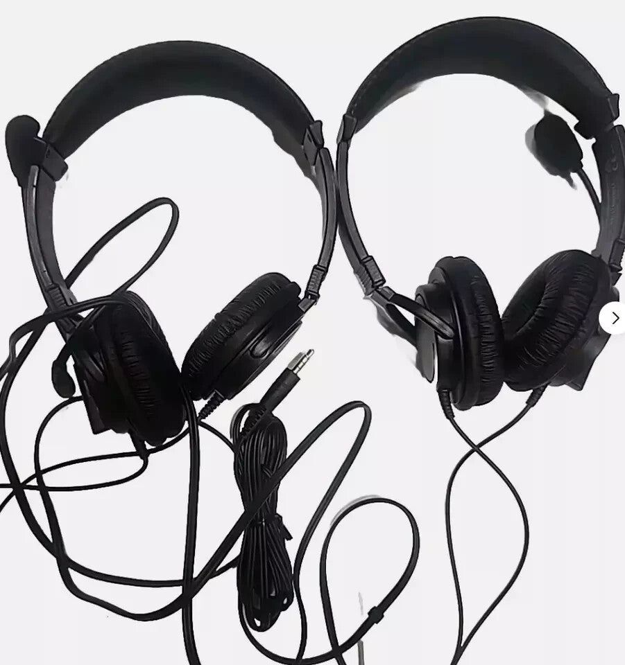 2 Kensington HiFi Headphones with Microphone - Wired Over-the-Head Headphones – a pair of headphones with a cable
