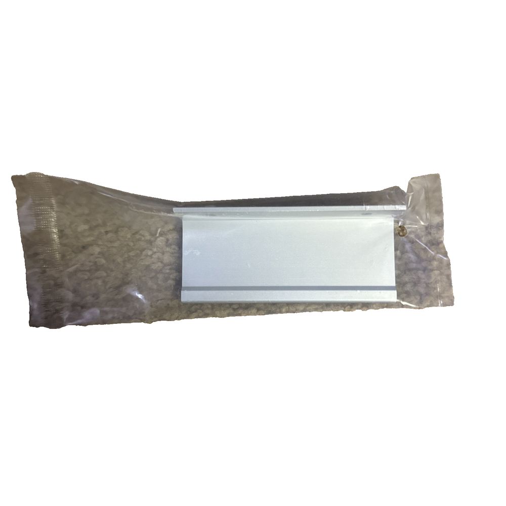 8100062943 Handle L1009-70-02 - Pack of 25 | Durable and Reliable Handles, Unbranded – a white plastic bag with a white label on it