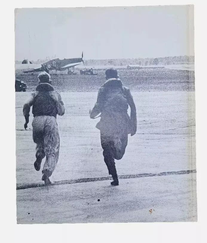 Time Life World War II: The Battle of Britain Book, DaveyDooDeals – two men running on a beach with an airplane in the background