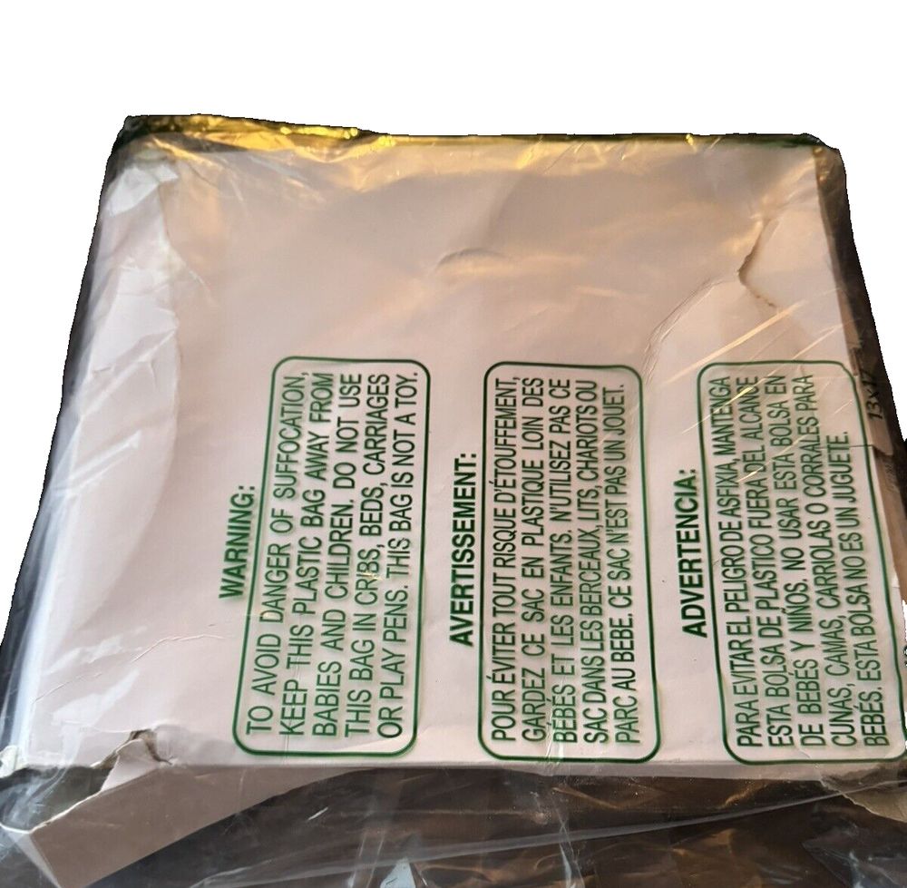 UAC FI 1118C Cabin Air Filter – a bag of white powder