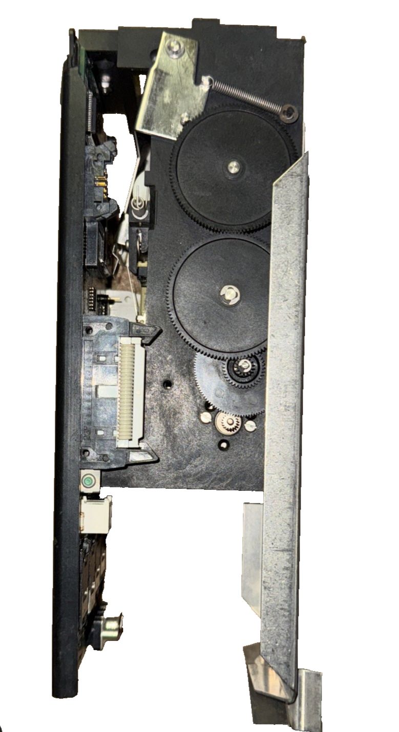 E-Waste Lot 5 Units #2 Misc Parkeon Units/ For Parts/ Scrap, DaveyDooDeals – a black and silver clock mechanism