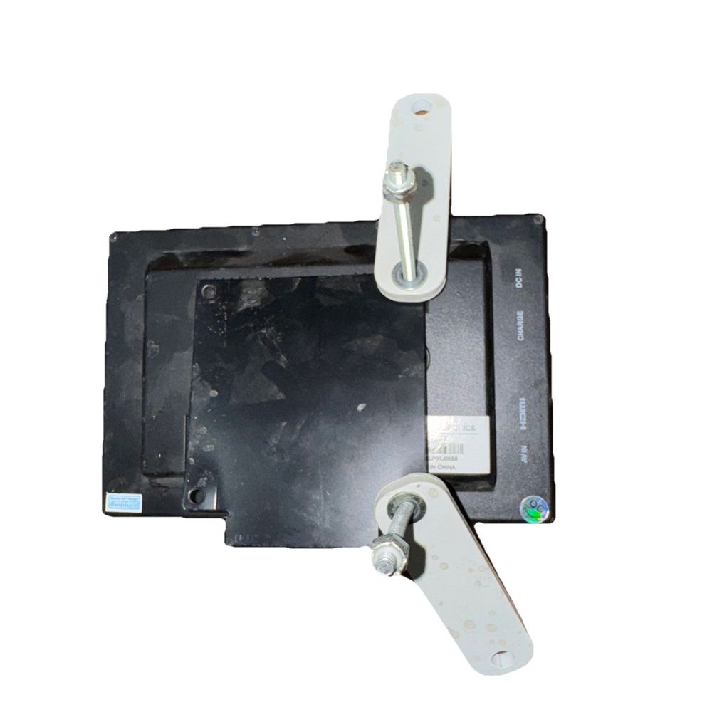 clinton electronics ce-l07 7" LCD Monitor – a door lock with a latch and latch