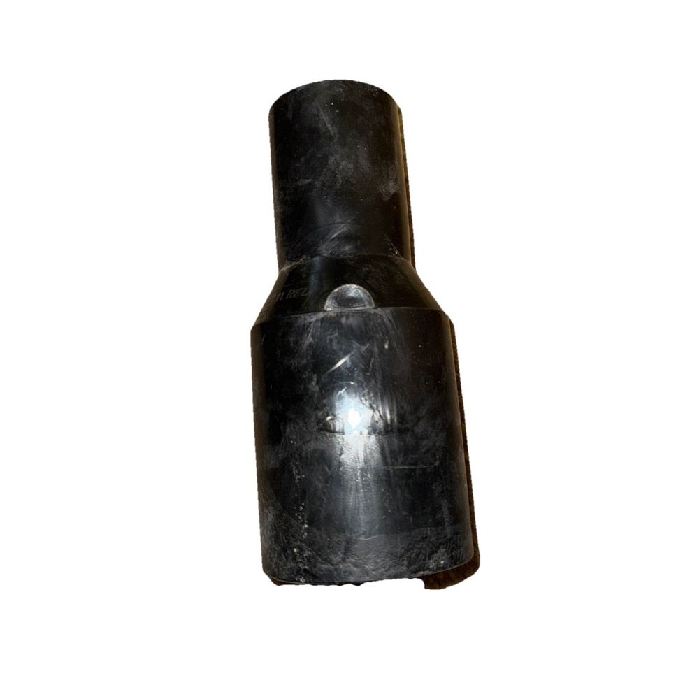 Integrity 3"x2" IPS SDR11 Red Butt Head Reducer – a black plastic pipe