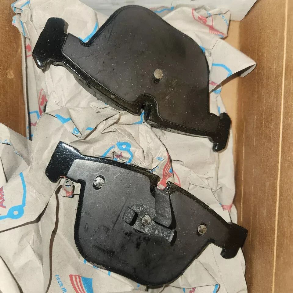 Replacement Rear Semi-Metallic Disc Brake Pads for BMW X5 X6 750Li M3 750i 650i, AmeriPro – a box full of old motorcycle helmets