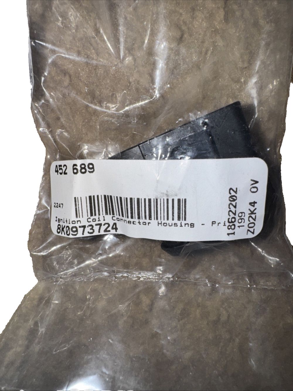 Ignition Coil Connector - VW/Audi / MK5 / MK6 / 8K0973724 4 Pack, Unbranded – a bag of brown colored paper
