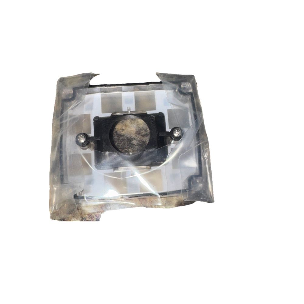 Cognex - In-Sight 2000 seriesIFS-2000-HBRING-CV Protection Cover – a piece of plastic with a small hole in it