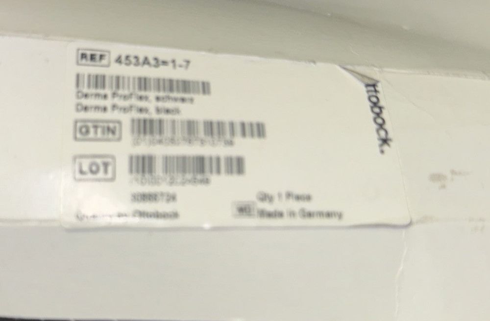 Ottobock Derma ProFlex Sleeve, Anatomical Pre-Shaped, Vacuum Suspension 453A3=1- – a white box with a label on it
