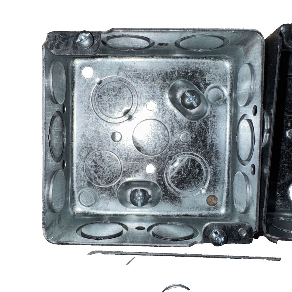 4" Square Electrical Box, 10 1/2" Knockouts 8 Pack, Unbranded – a metal square with holes and holes