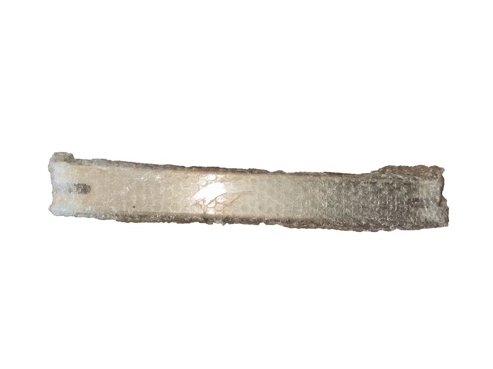 MCMBK600 600A MC MAIN BUS BAR, Schneider Electric – a piece of ice on a white background