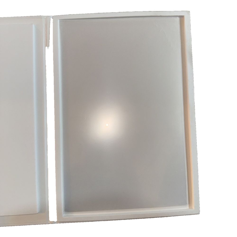 PFA Release Liner Film 5 PCs 273x176MM Elegoo – a white light fixture with a white cover
