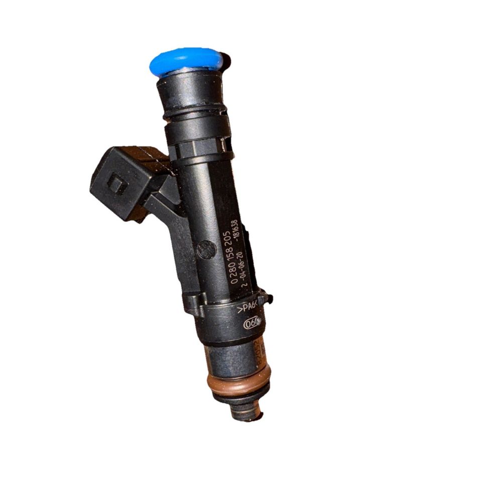 Bosch 62711 Bosch Gasoline Injector – a close up of a pipe with a blue cap