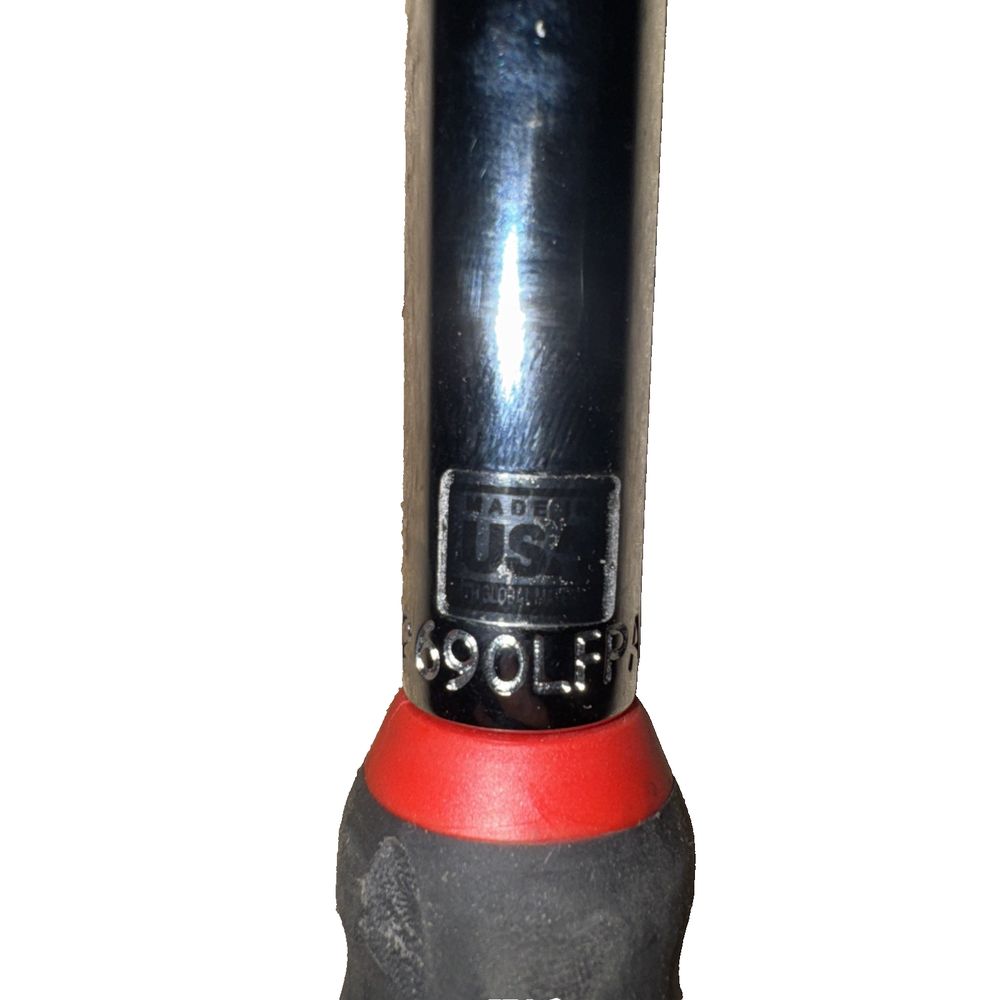 MAC tools Ratchet Head Base 26" Long VR2690LFPA (No Ratchet) – a close up of a red and black pipe